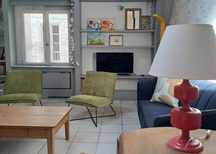 Loft Avec Patio Les Avignon Διαμέρισμα *